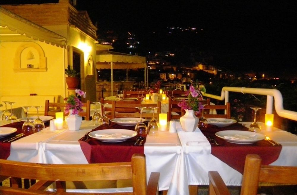Hotel Dionysia Kalkan Buitenkant foto